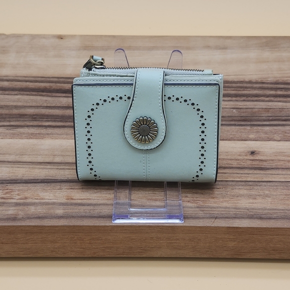 Handbags - 🩷 3/$15 Green Women's Wallet